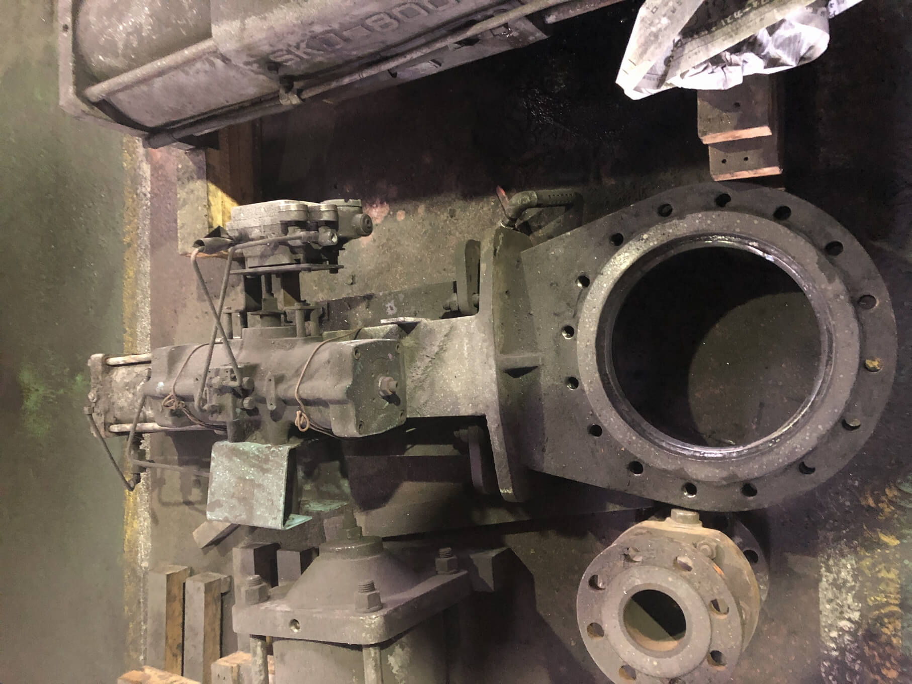 Knife gate brought in, pneumatically operated specification